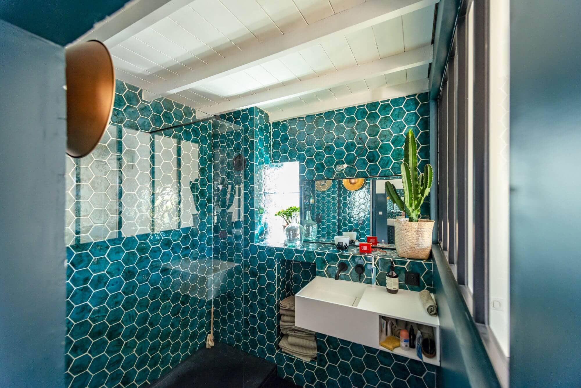 Receveur de douche, Salle de bain, Carrelage bleu